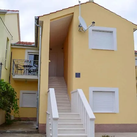 Апартаменты In - Riviera 39688 *